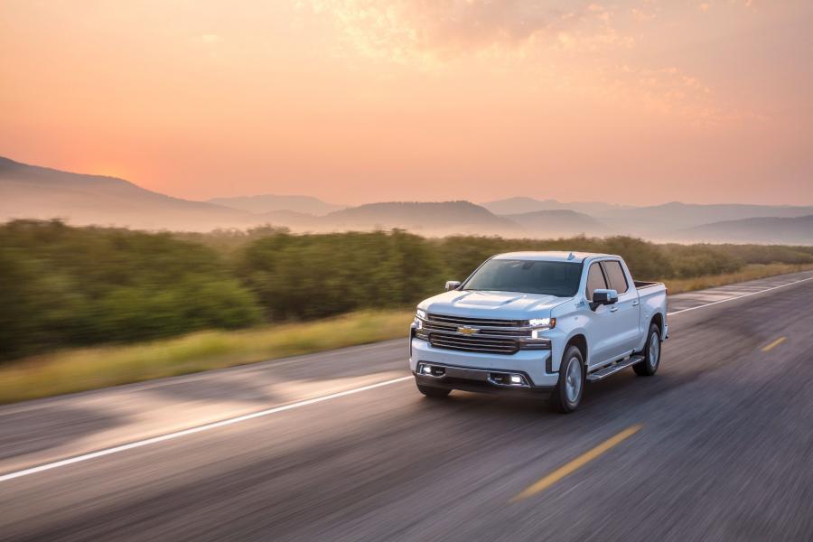  Chevrolet Silverado High Country Crew Cab 2018 года  (фото 15 из 16)